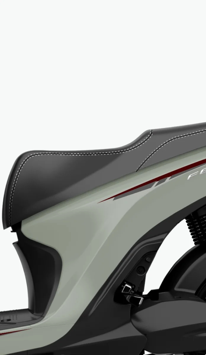 Feliz 2025 Thể tích cốp siêu rộng lên đến 34L tiện lợi cất giữ đồ dùng cá nhân.