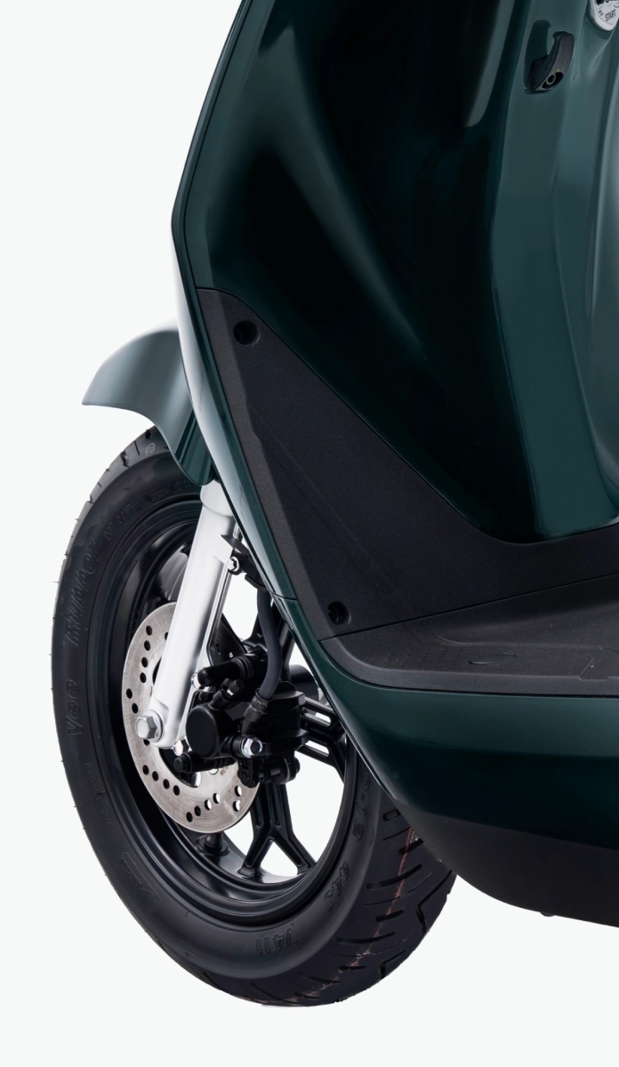 Evo Lite Neo Hệ thống phanh tích hợp với phanh đĩa bánh trước và phanh tang trống phía sau.