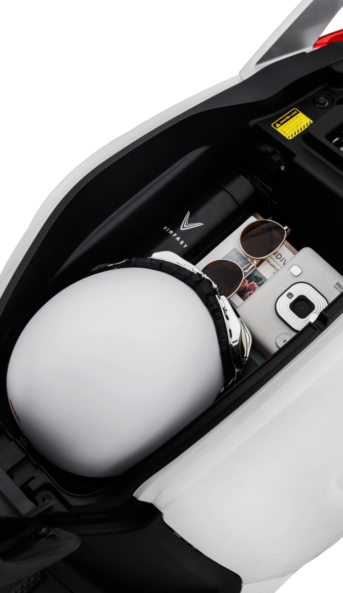 Klara Neo Cốp xe 22 Lít.