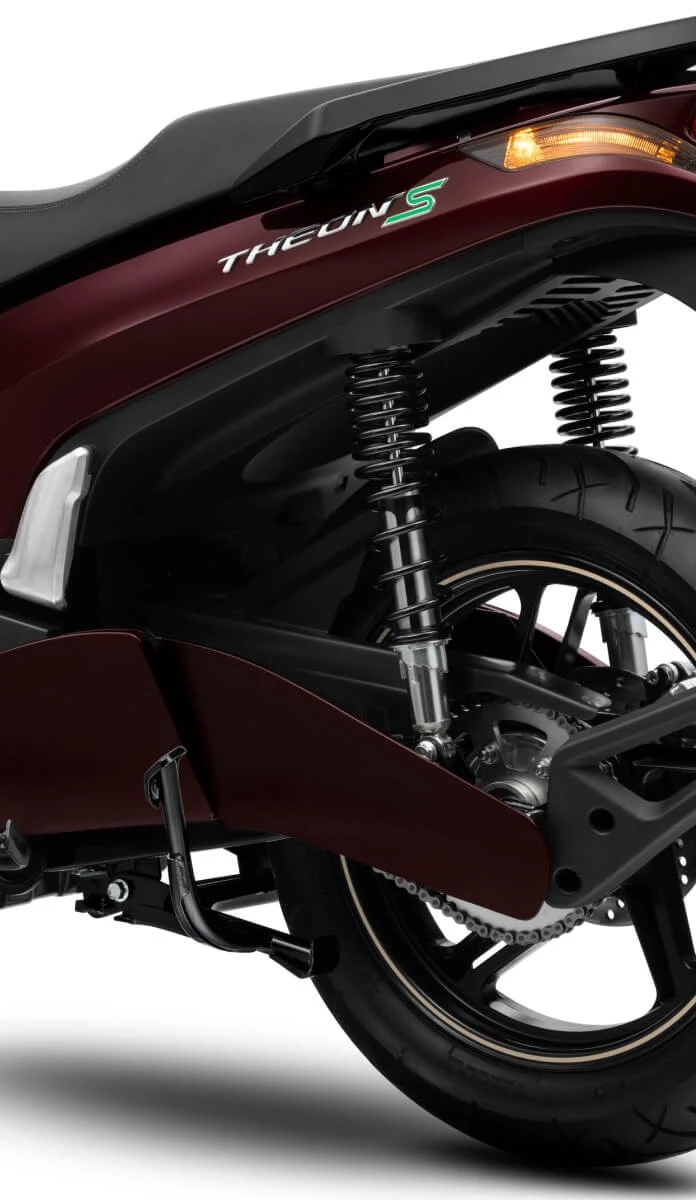 Theon S Động cơ trung tâm, truyền động bằng dây xích, vị trí lắp pin ở dưới sàn để chân.